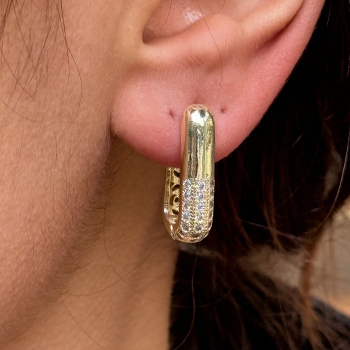 Taş Uçlu Oval Gold Küpe resmi