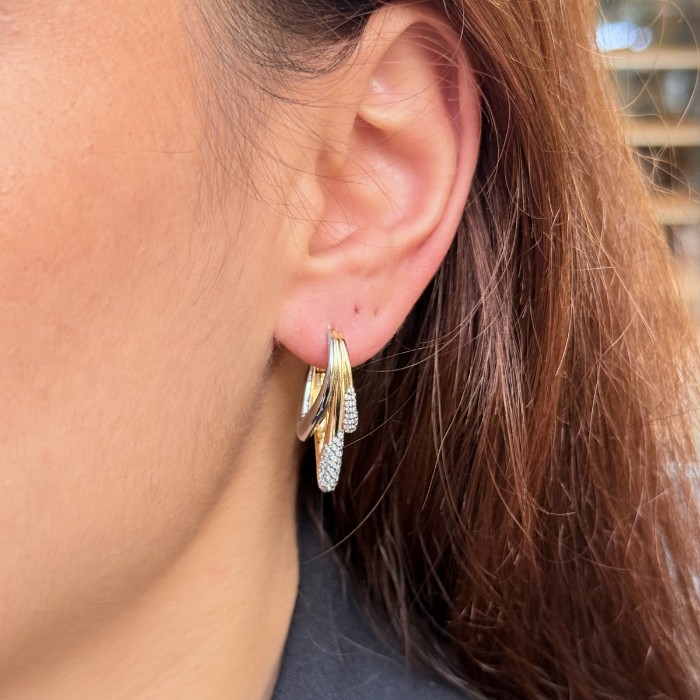 Luna Orbit Statement Earring resmi