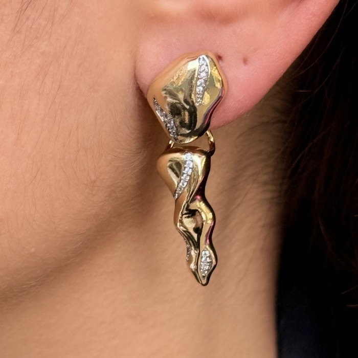 Noir Cascade Baguette Hoop resmi