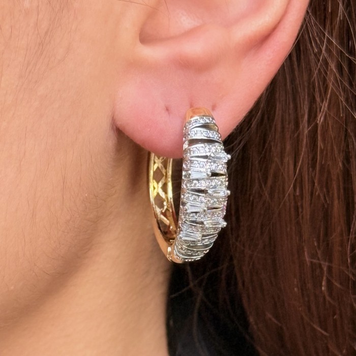 Strata Baguette Hoops resmi