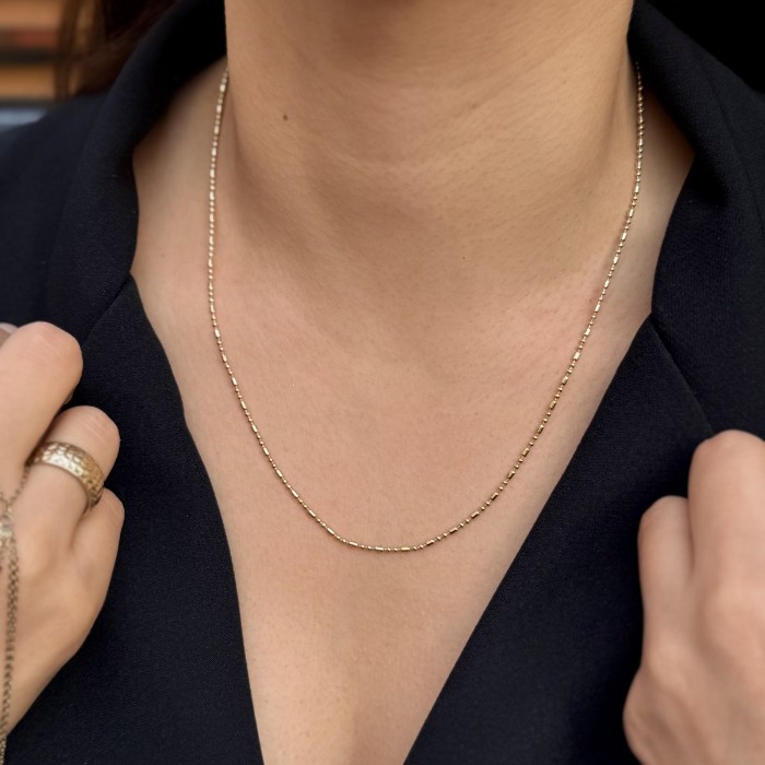 Arpa Boncuklu Silindir Ara Zincir Kolye resmi